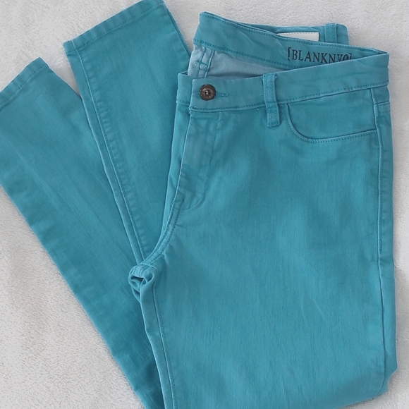 BlankNYC Stretch Skinny Jeans in Sky Blue! - Picture 6 of 7